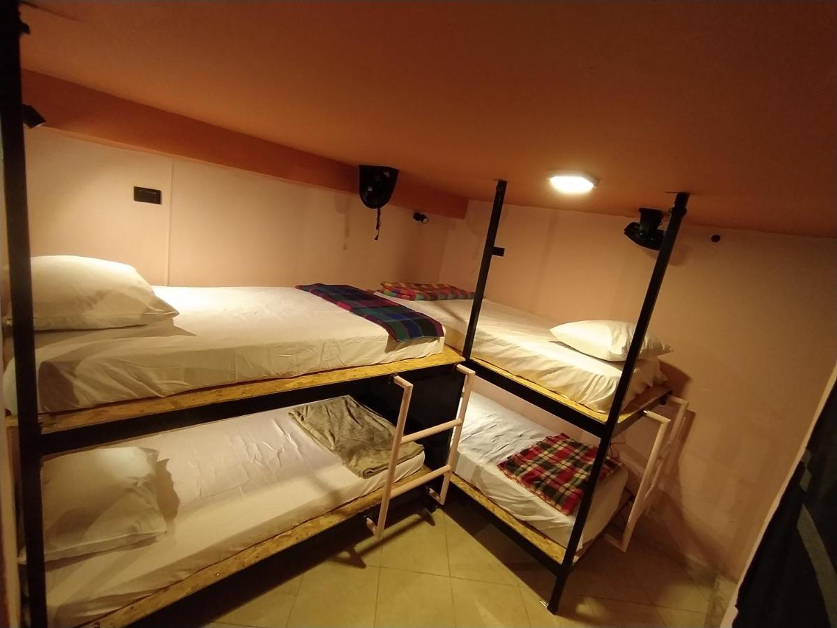 Casa Primavera Hostal ميديلين المظهر الخارجي الصورة