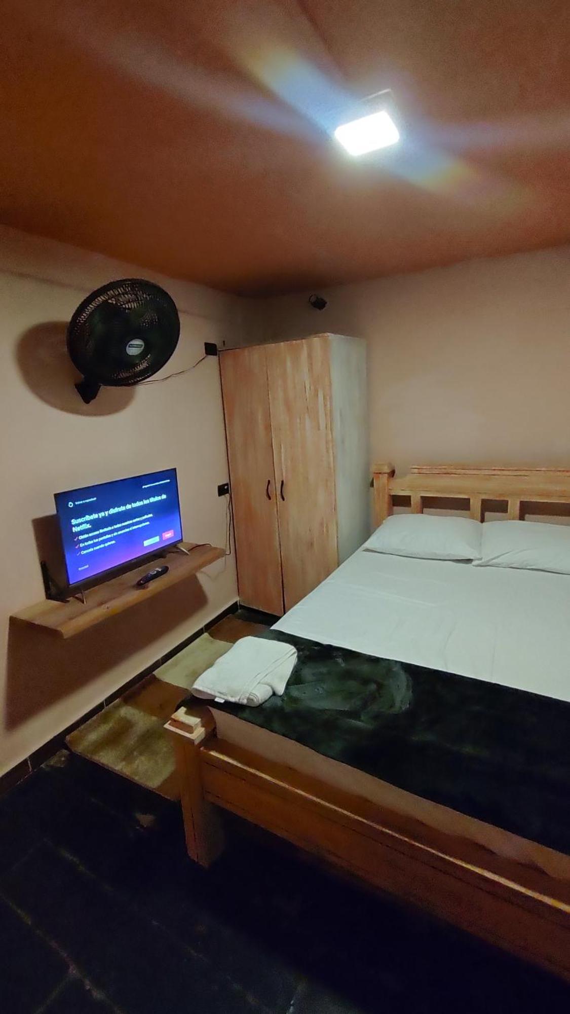 Casa Primavera Hostal ميديلين المظهر الخارجي الصورة